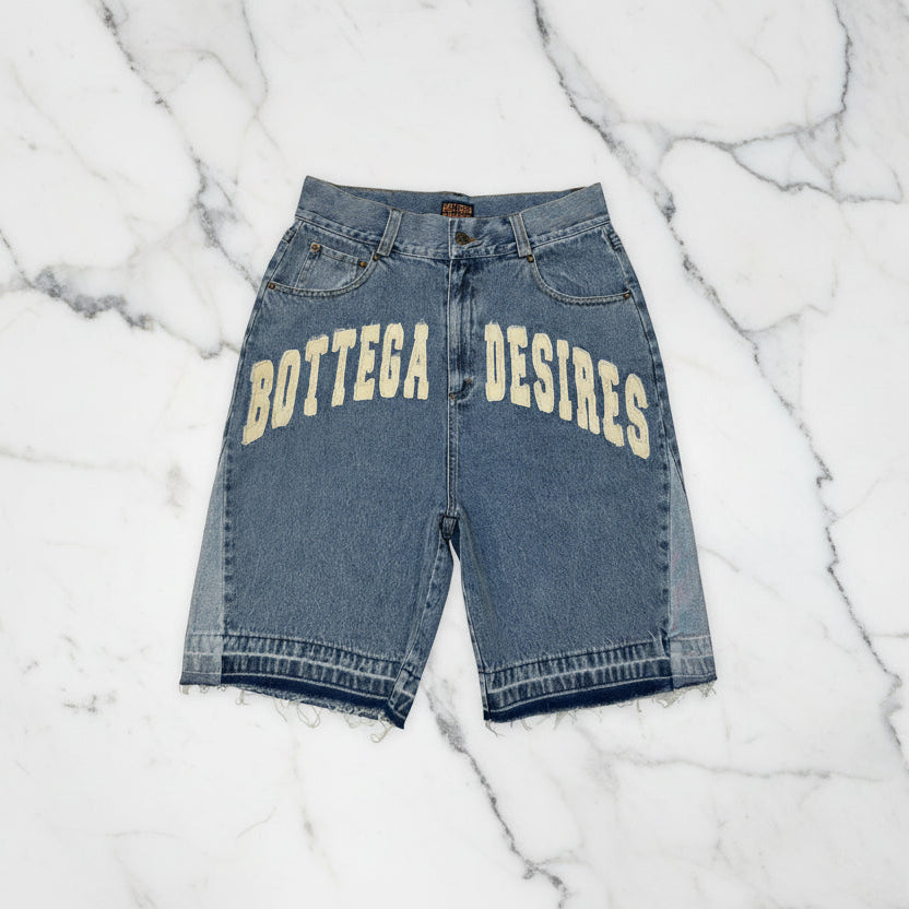 Shorts - Bottega Desires